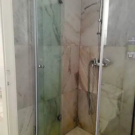 Anezina Village Hotel 3*